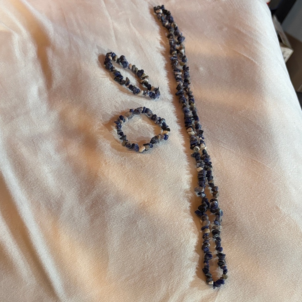 JTV Blue and White Stone Necklace Set